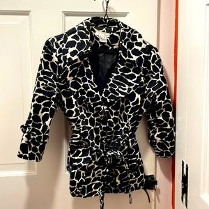 Cheetah print jacket size small. Super cute!